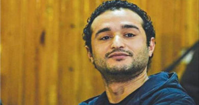 في سابع قضية ضده بعد خروجه من السجن.. نيابة أمن الدولة تقرر حبس أحمد دومة 4 أيام بتهمة نشر أخبار كاذبة في سابع قضية ضده بعد خروجه من السجن.. نيابة أمن الدولة تقرر حبس أحمد دومة 4 أيام بتهمة نشر أخبار كاذبة