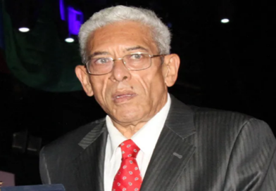 «درب» تعيد نشر حوارها مع داود عبدالسيد: مفيش سينما بلا حريات.. ولدينا نظام احتكاري في الإنتاج و«رقابة بشعة»  