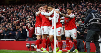 آرسنال يعبر ديربي لندن ويفوز على تشلسي بثنائية.. ومانشستر يونايتد يهزم كريستال بالاس وينتزع المركز الثالث آرسنال يعبر ديربي لندن ويفوز على تشلسي بثنائية.. ومانشستر يونايتد يهزم كريستال بالاس وينتزع المركز الثالث