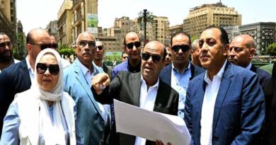 رئيس الوزراء يتفقد مشروع تحسين الصورة البصرية للميادين والشوارع الرئيسية بمنطقة “وسط البلد” 
